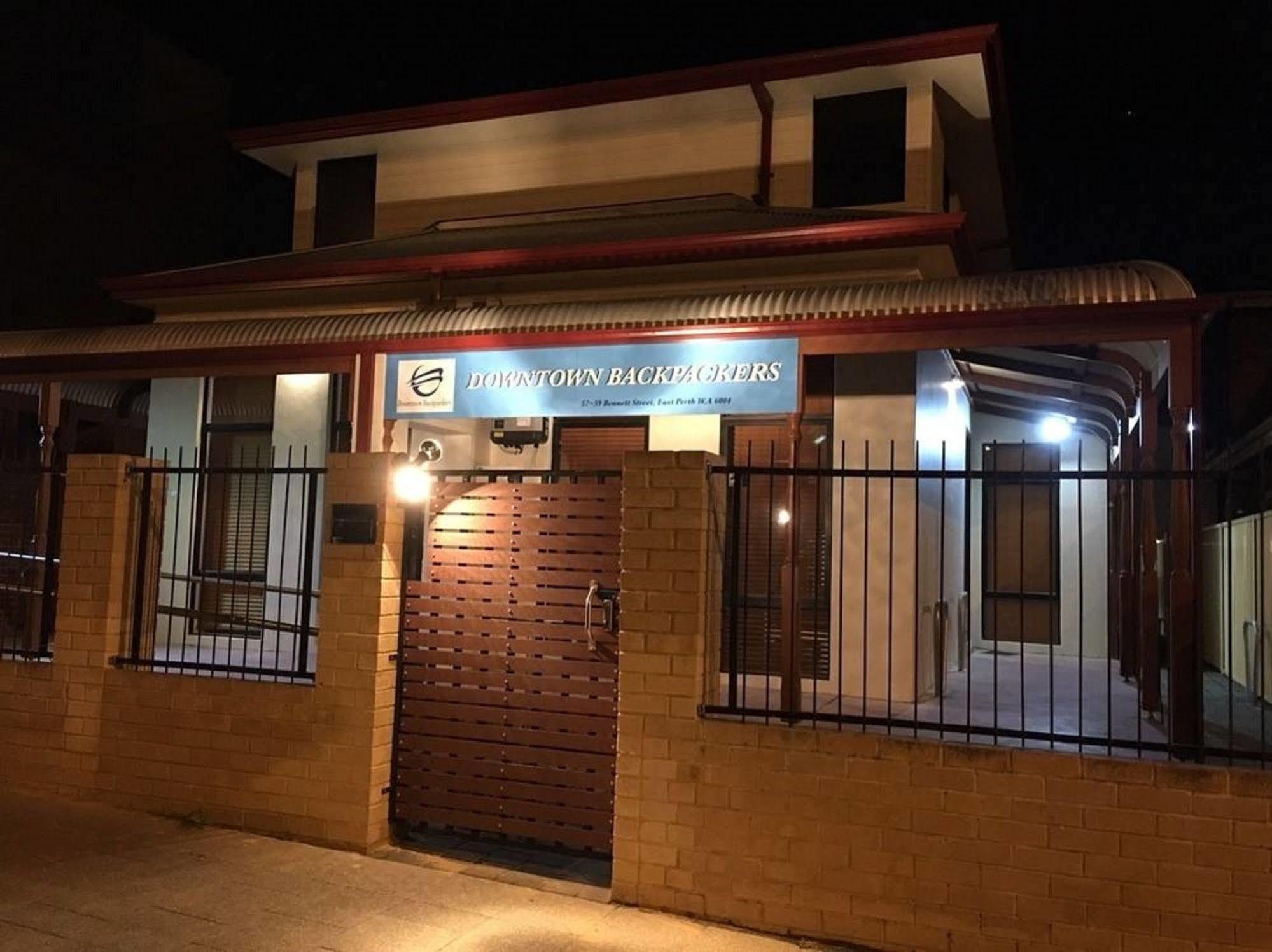 Downtown Backpackers Hostel Perth - Note - Valid Passport Required For Check In Екстериор снимка